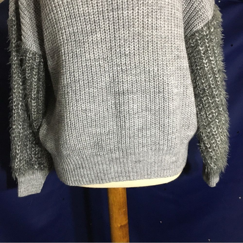 Berretti Gray Knit Sweater Top Size Small - Picture 5 of 8